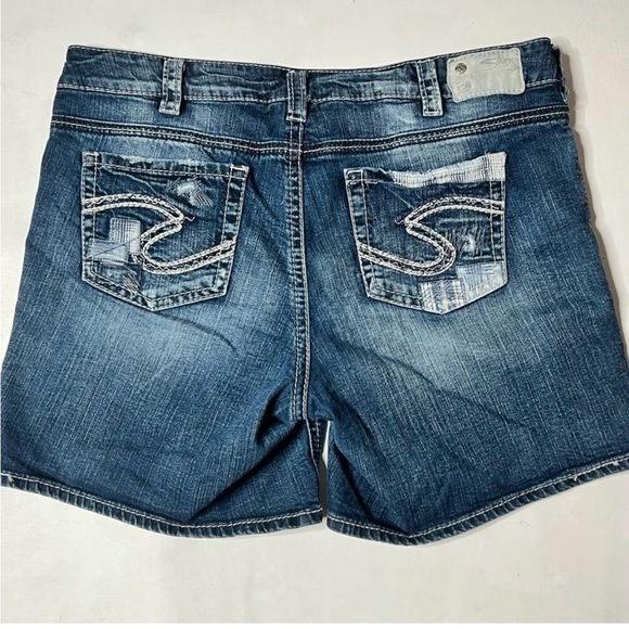 Silver |Factory Destroyed/Distressed Suki Denim Shorts - Picture 3 of 3